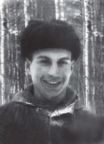 http://dyatlov-pass.com/resources/340/Dyatlov-pass-1959-search-Yuri-Blinov.jpg