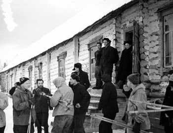 District 41. Preparing to leave. Jan 27. Dubinina, Dyatlov, Zolotaryov, Slobodin, and Thibeaux-Brignolle.