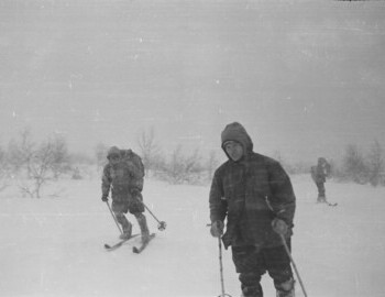 Jan 31 - Climbing to the pass. Thibeaux-Brignolle, Dyatlov, and Slobodin. Two more in the distance. Dyatlov and Slobodin without backpacks.