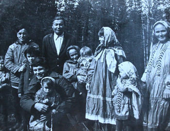Keras-kolyyn-i-paul. Nikolay Vasilyevich Anyamov, wife Aleksandra Vasilyevna, daughter Elizaveta Pavlovna, Miron Bahtiyarov, wife Elizaveta Alekseevna and their children
