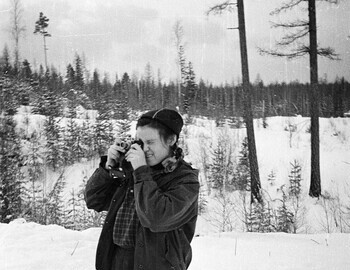 Zina Kolmogorova with her own camera, Krivonishenko liked taking pictures of her